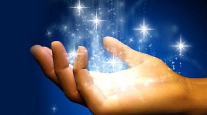 دستی که آتش جهنم به آن نمی‌رسد