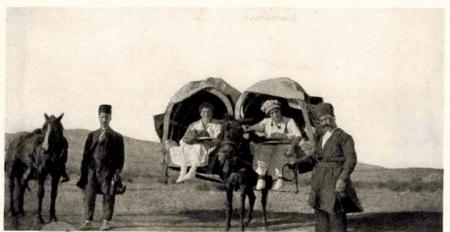 دو زن گردشگر آمریکایی در ایران + عکس