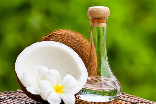 چگونه با روغن نارگیل نرم کننده درست کنیم