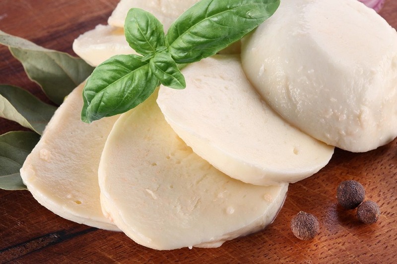 روش تهیه پنیر موزارلای خانگی