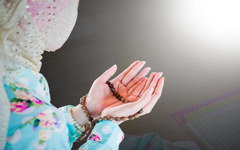 در خواستن حاجت خود اصرار کنید!