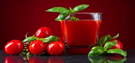 ۱۰ آبمیوه مفید برای لاغری و سم‌زدایی از بدن