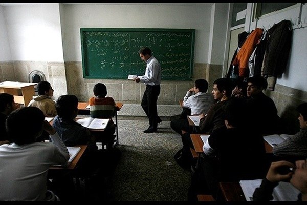 درخواست جذب 7 هزار سرباز معلم برای سال 97