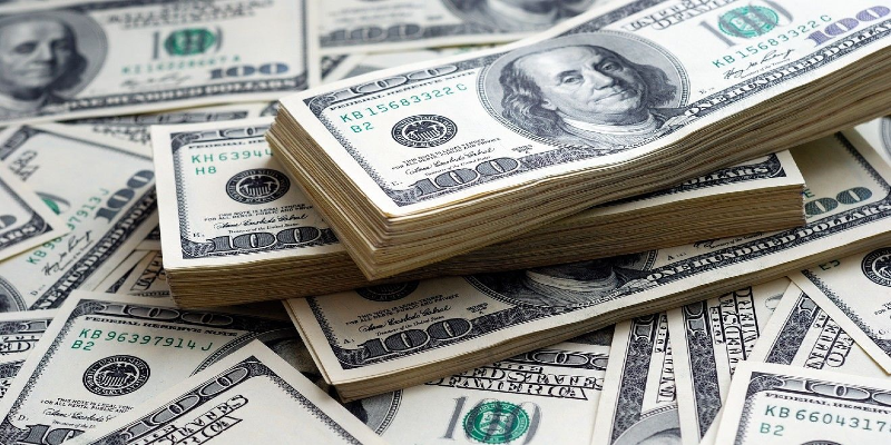 افزایش قیمت دلار و بالارفتن قیمت موبایل 