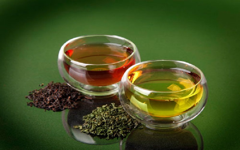 چای سیاه در مقابل چای سبز: کدام سالم تر است؟