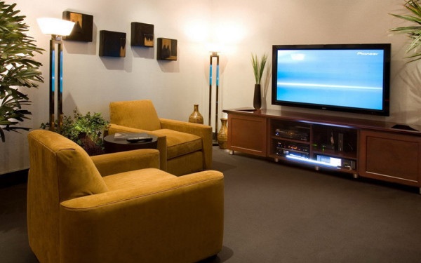 چگونه تلویزیون LCD را تمیز کنیم؟
