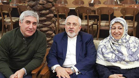 محمدجواد ظریف و همسرش در یک دورهمی! + عکس