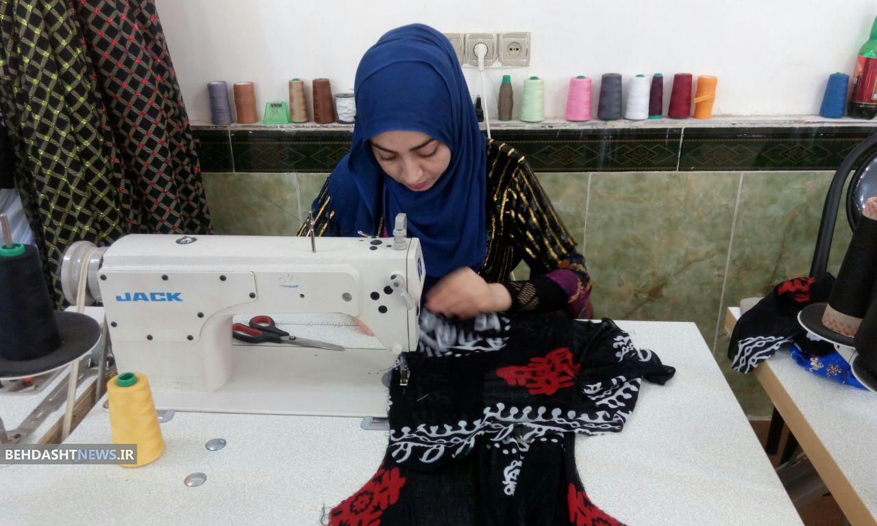 بیش از 137 هزار دختر مجرد، سرپرست خانواده هستند
