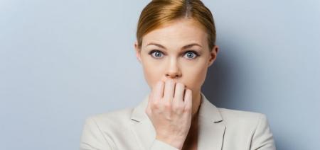 ۱۰ قدم برای این که ناخن جویدن را کنار بگذارید