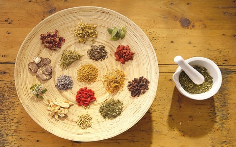  گیاهان دارویی برای رشد موی سر 