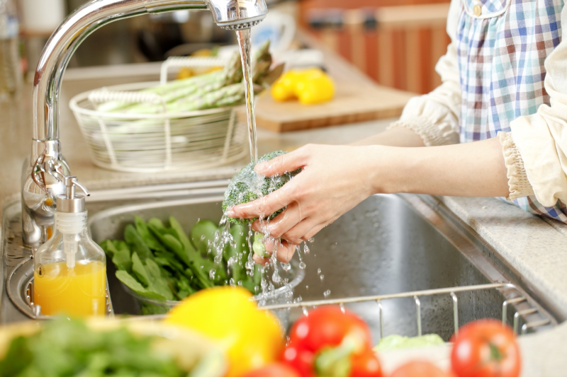 مناسب ترین روش برای شستشو و سالم سازی سبزیجات