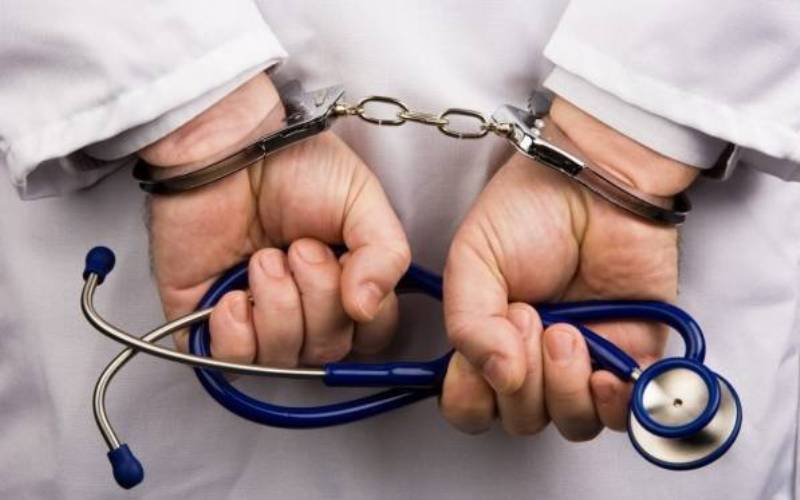 بازداشت 3 پزشک قلابی در قرچک