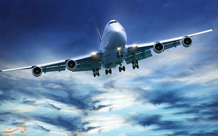 جمع شدن تعدادی  از خانواده های مسافران هواپیمای سقوط کرده در فرودگاه یاسوج + فیلم