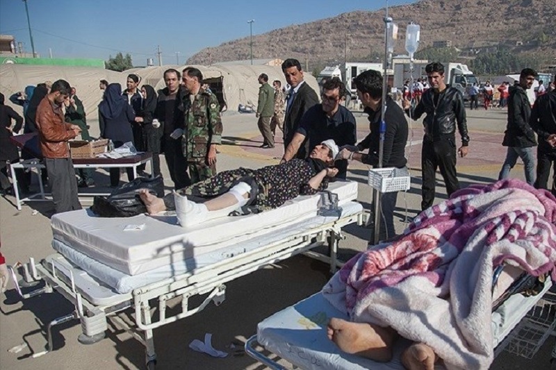 حضور داوطلبانه 120 پرستار در مناطق زلزله زده کرمانشاه 