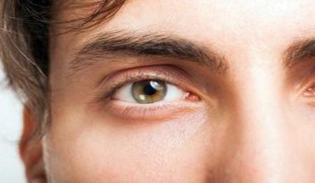 آنچه ترشحات چشم از سلامت شما فاش می‌کند