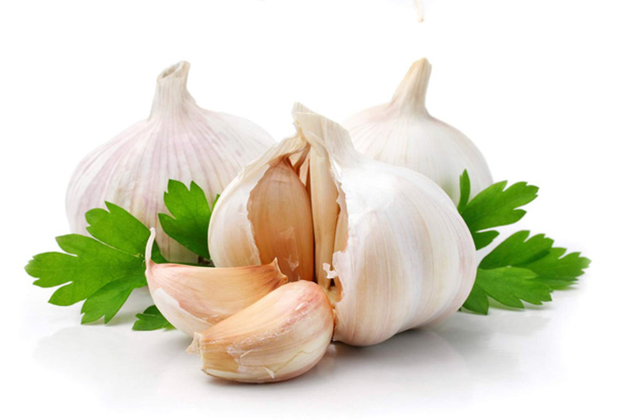 با سیر از چشم ها مراقبت کنید
