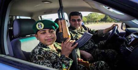 آرزوی جالب کودک مبتلا به سرطان اهوازی برآورده شد! + عکس