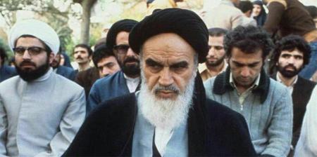 حسن روحانی و امام خمینی در نوفل لوشاتو + عکس