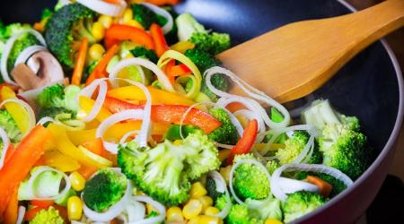اگر میخواهید چاق نشوید، این روش های پخت و پز را کنار بگذارید 