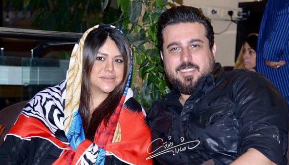 تیپ متفاوت محسن کیایی و همسرش دیشب در یک مراسم! + عکس