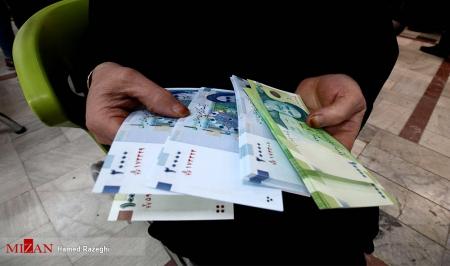 نحوه توزیع «اسکناس نو» در بانک ها! + عکس