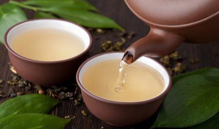چه کسانی اصلا چای سبز نخورند
