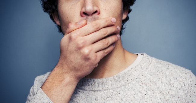 رفع بوی بد دهان با چند روش ساده 