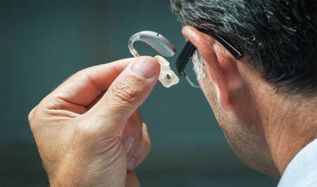 تجویز سمعک در فروشگاه های تجهیزات پزشکی ممنوع
