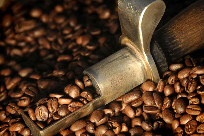با ۱۳ کاربرد غیرخوراکی و جالب پودر قهوه آشنا شوید
