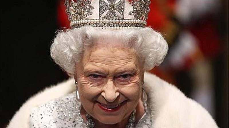 ادعای عجیب و غریب تایمز درباره ملکه انگلیس و پیامبر اکرم(ص) + عکس