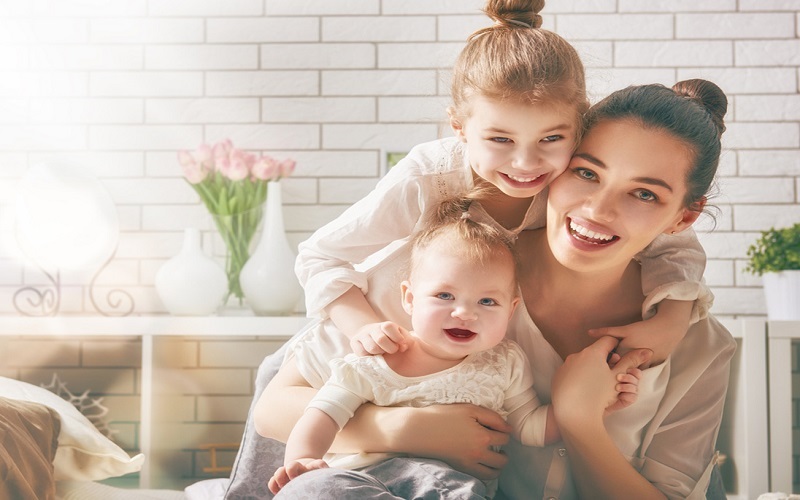  چگونه یک مادر شاد باشیم؟