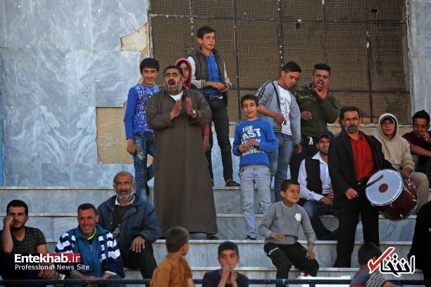 عکس/نخستین مسابقه فوتبال در ورزشگاه سیاه رقه پس از خروج داعش
