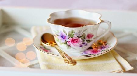 این افراد نباید هیچگاه چای بخورند 