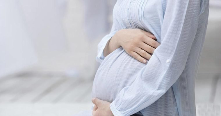 چرا بارداری در سن بالا با عوارض همراه است؟