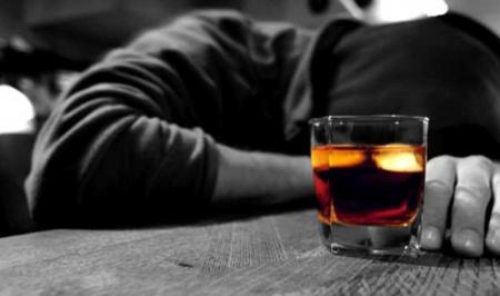 الکل چگونه به کبد آسیب‌ می‌رساند؟ 