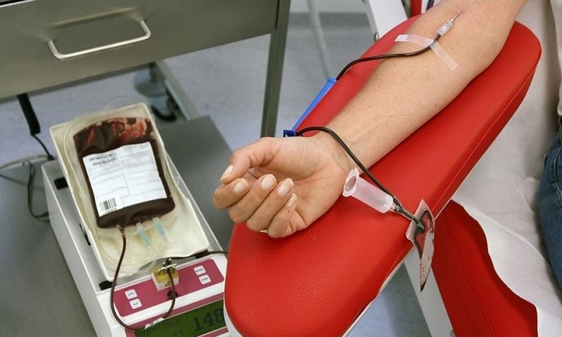 این افراد از اهدای خون خودداری کنند
