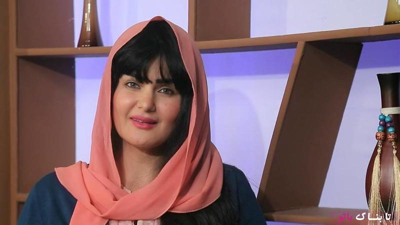 حجاب عجیب خانم مجری برای اجرای برنامه دینی! + عکس
