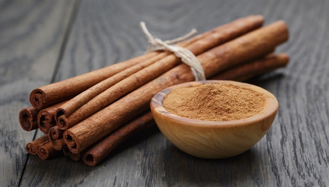 چطور با دارچین قند خون را فوری کاهش دهیم؟