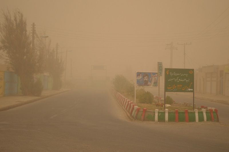 خار و خاشاک در چشم یک استان