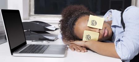 چرت زدن چه خدمتی به سلامت‌تان می‌کند؟