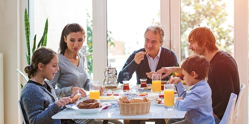  چرا باید ناهار را قبل از ساعت 3 بخورید؟