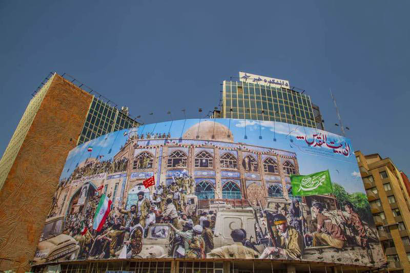 دیوارنگاره جدید میدان ولیعصر (عج) + عکس