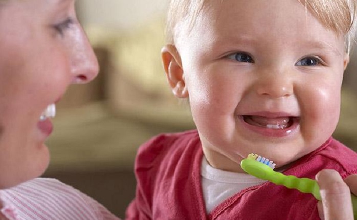  چگونگی مراقبت از دندان های شیری کودک