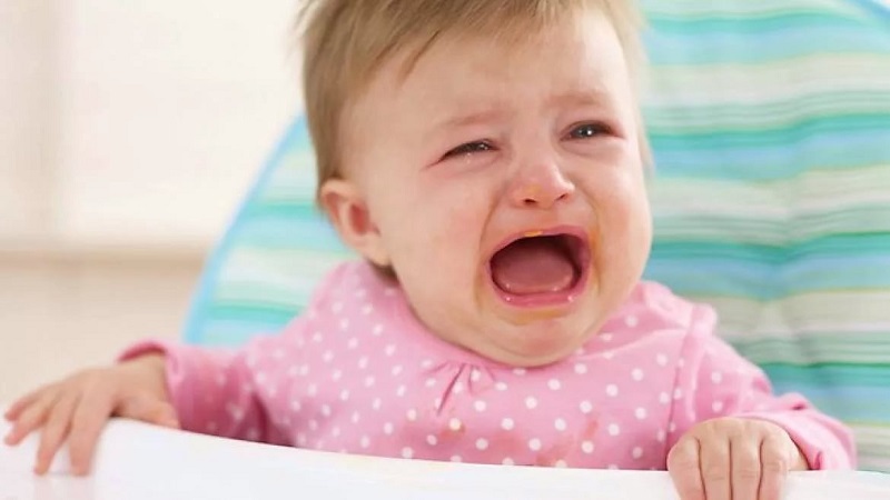  عوامل و نشانه گریه‌های نوزادان