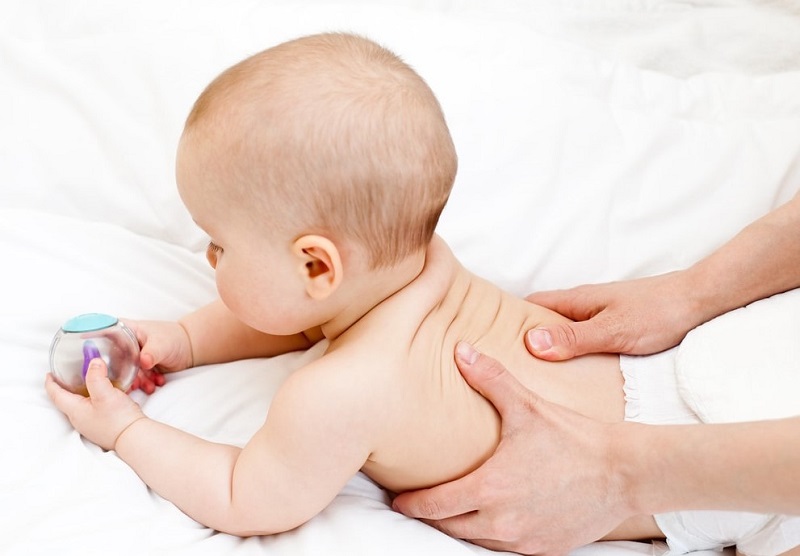 موثرترین روش برای کاهش درد کولیک نوزادان 