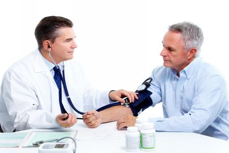 بزرگترین چالش جامعه پزشکی مسائل اخلاقی است