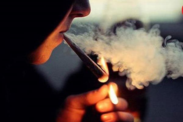 دلایل گرایش زنان به مصرف مواد دخانی