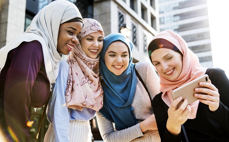  رمز داشتن چهره‌ای شاداب
