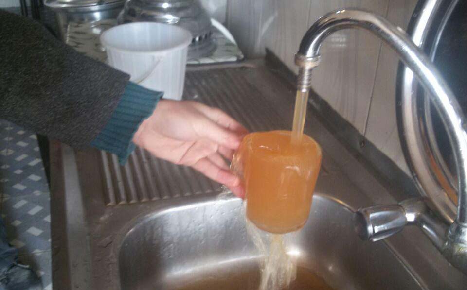 آلودگی اسفناک آب شرب شهرستان بناب +عکس