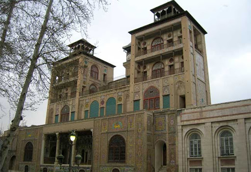 مراکز تاریخی شهر تهران شرایطی مشابه ساختمان پلاسکو دارند 